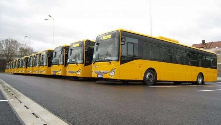 Vazhdon protesta, Prishtina akoma pa transport publik